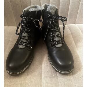 RIEKER REMONTE BLACK LEATHER ANKLE BOOTS; SIZE 40 OR US 8.5